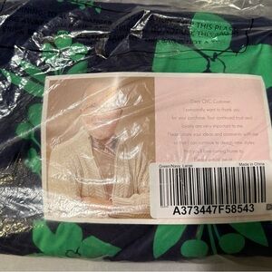 Chic Green and Navy Floral Midi Dress